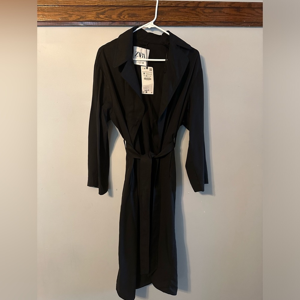 Zara | Medium | Long light coat type